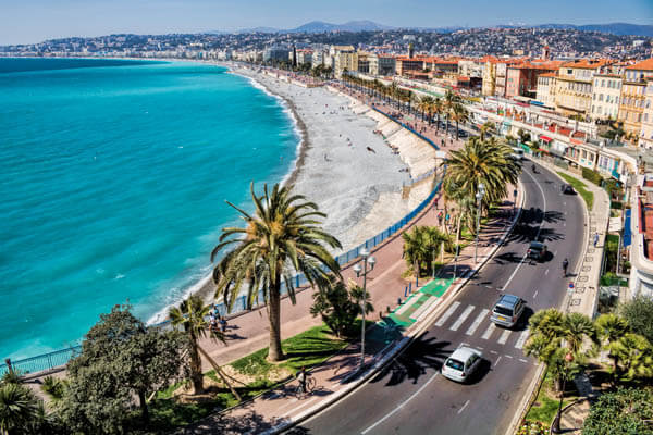 Cote d Azur Ansicht von oben - Frankreich - Strand, Palmen und Promenade